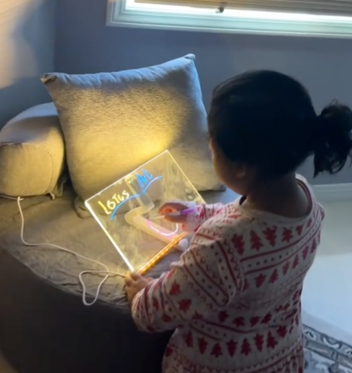 Lumiboard - LED Drawing Board